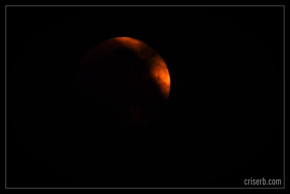 eclipsa-totala-de-luna3 eclipsa-totala-de-luna3