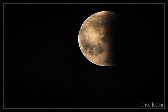 eclipsa-totala-de-luna6 eclipsa-totala-de-luna6