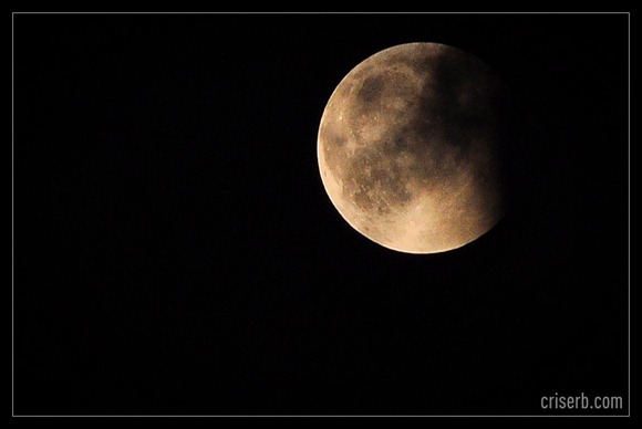 eclipsa-totala-de-luna8 eclipsa-totala-de-luna8