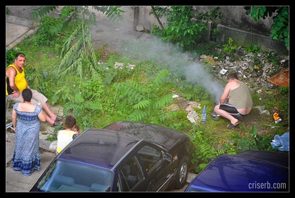 gratar-in-fata-blocului