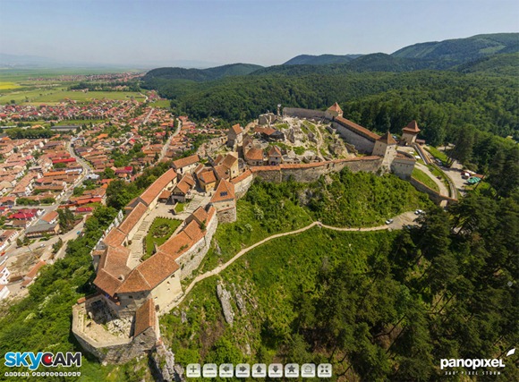 cetatea-rasnov-vazuta-de-sus cetatea-rasnov-vazuta-de-sus