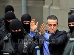 gigi-becali-catuse-razvan-chirita gigi-becali-catuse-razvan-chirita