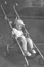 1980 - Cristi cu c¦ruciorul 04 1980 - Cristi cu c¦ruciorul 04