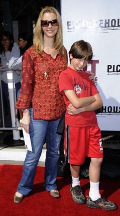 Lisa Kudrow and her son Julian Lisa Kudrow and her son Julian